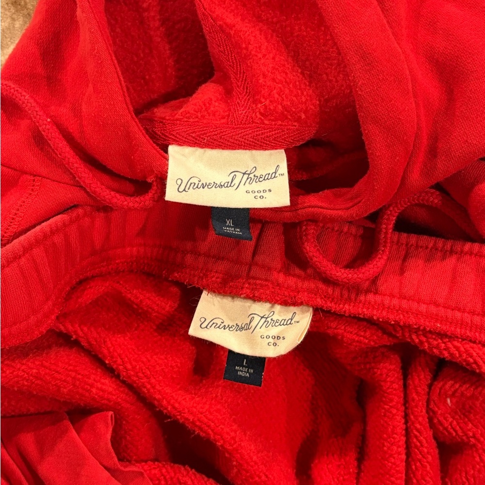 Universal Thread Vibrant Red Set - image 4